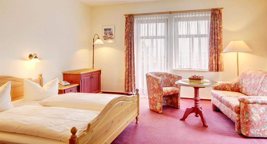 Hotel Neue Hoehe 3*